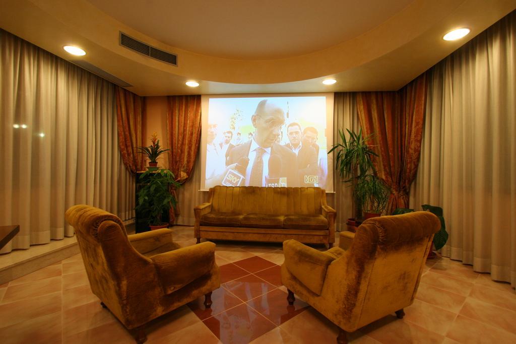Hotel Villa Luca Chianciano Terme Exterior foto